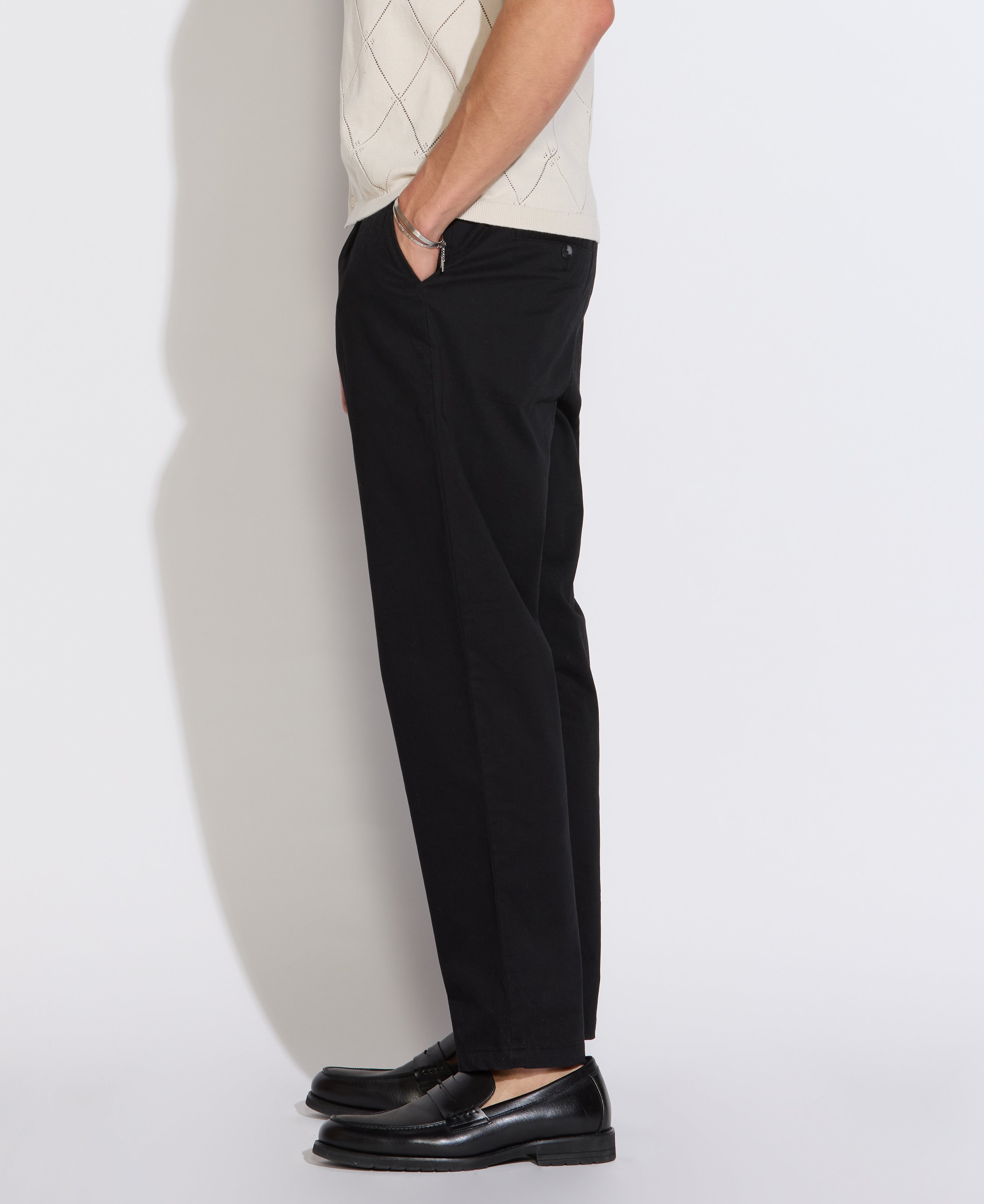 DILLON | classic straight pleated trouser | black