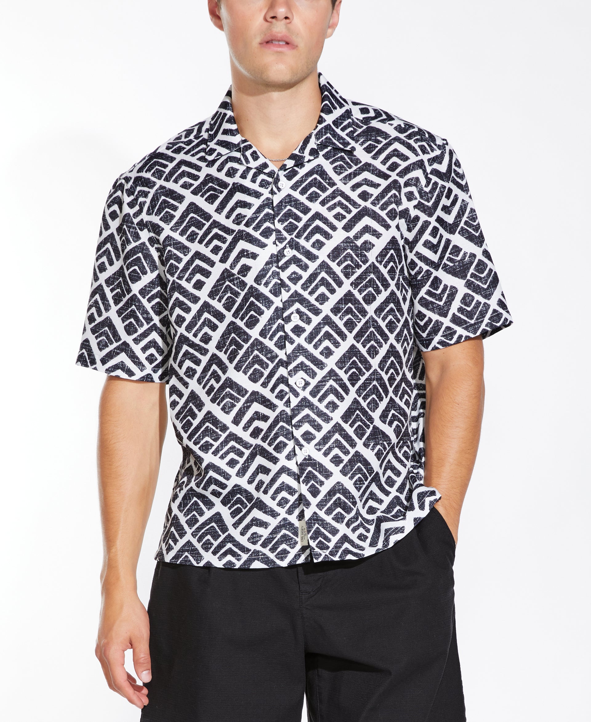 ALISO | relaxed fit printed resort shirt | black