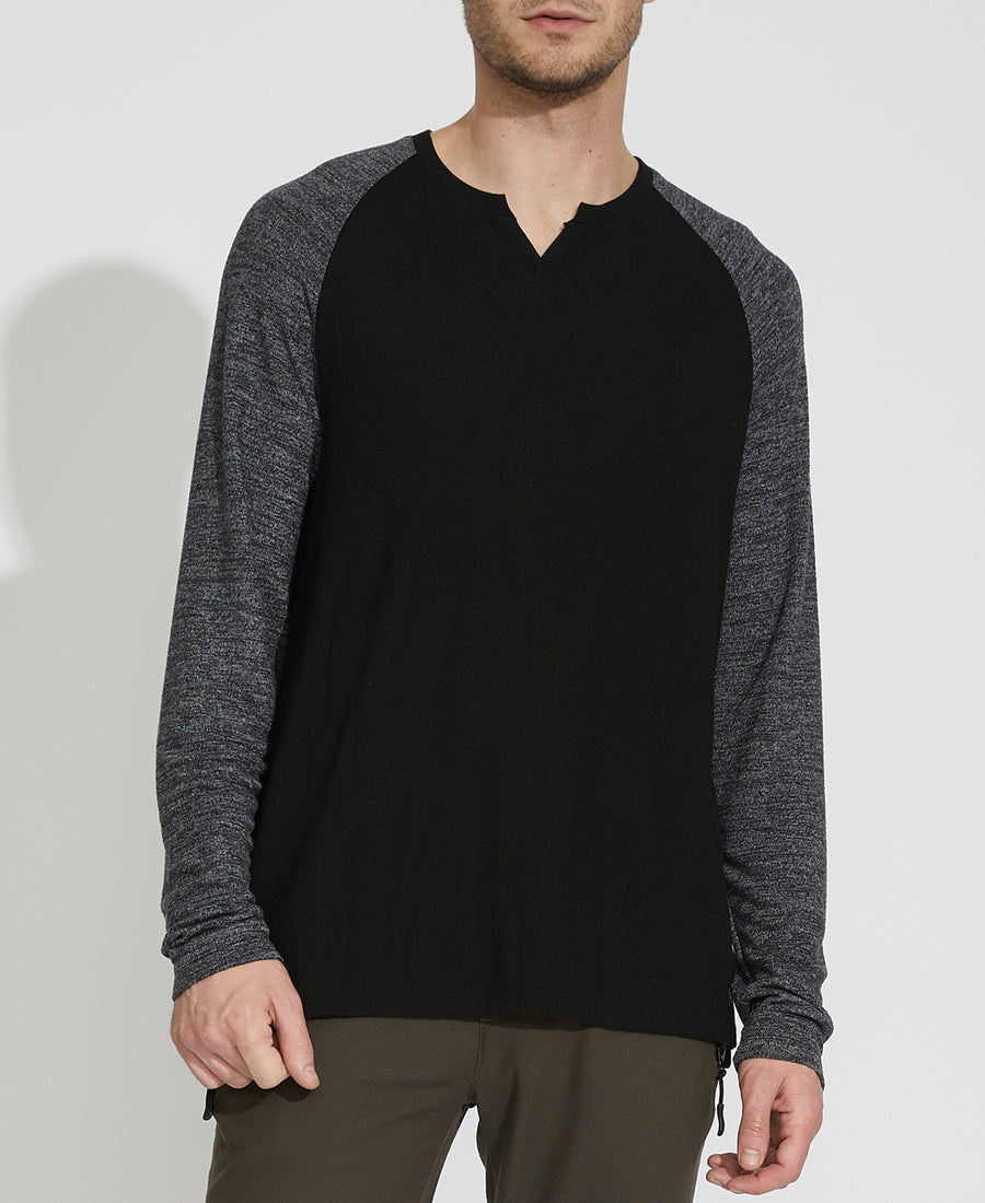 Rawlings Raglan Knit Shirt (Black/Charcoal)
